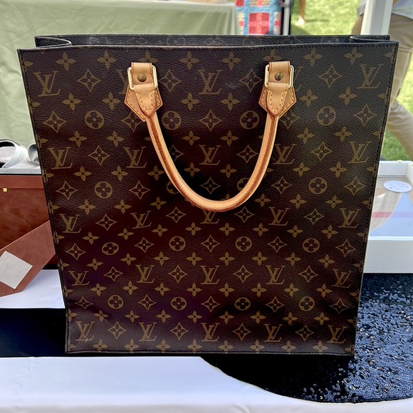 Louis Vuitton Sac Plat - Picture 2 of 10